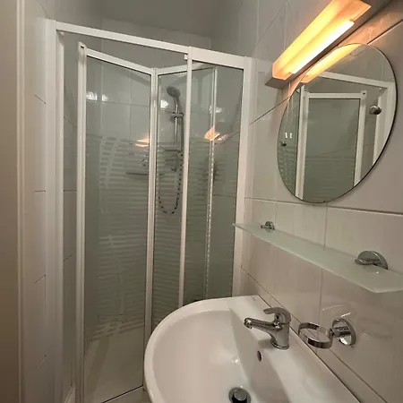 Charming On Leeson Park In Ranelagh Apartman